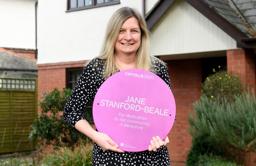 Jane with her Census 2021 Purple Plaque Award